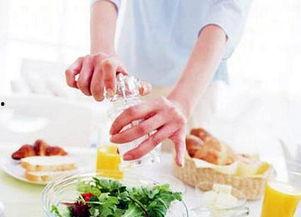 吃瓜粉变现违法,揭秘网络非法盈利的灰色地带