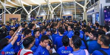 上海球迷吃瓜视频,揭秘球场背后的趣味瞬间