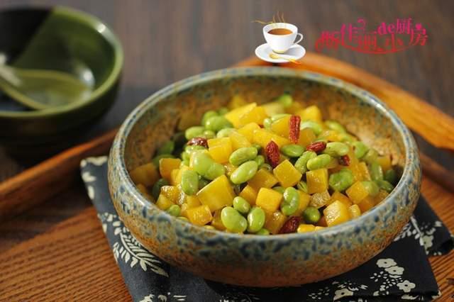 小毛豆吃瓜,小毛豆的夏日瓜果盛宴